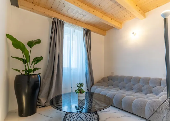 Palazzo San Zeno Apartamento *